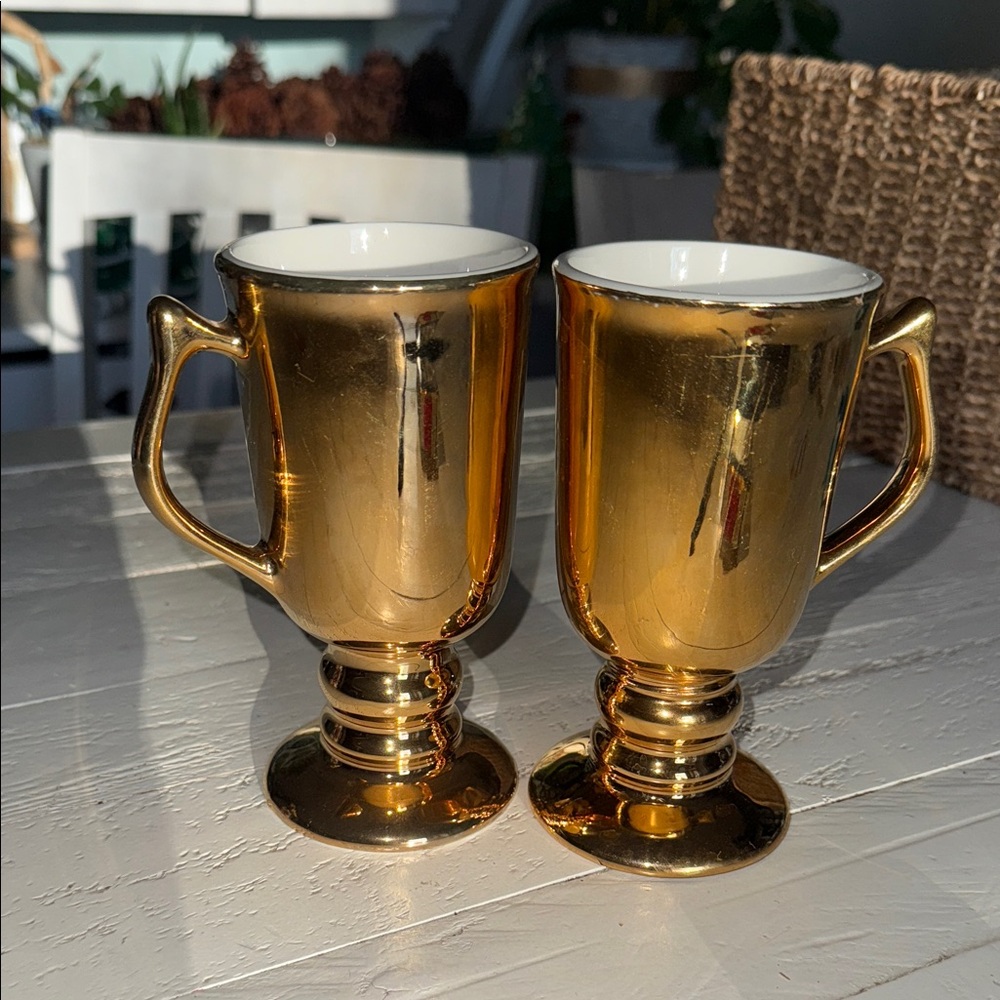 Vintage MCM Hall USA Golden 24k gold glo porcelain footed Coffee Mugs